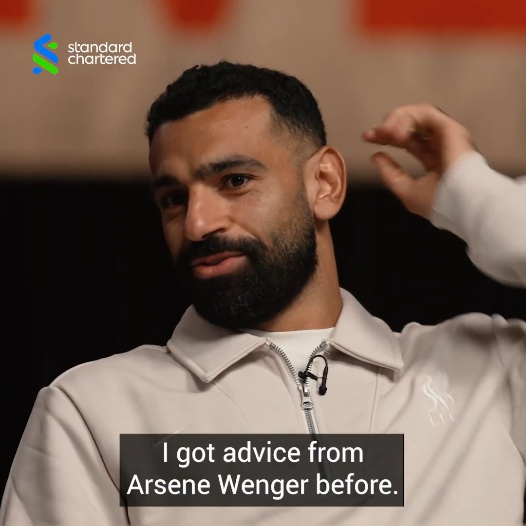 “What’s the difference between a good player and a really, really good player?” 🤔 Salah’s question to Arsene Wenger 💬