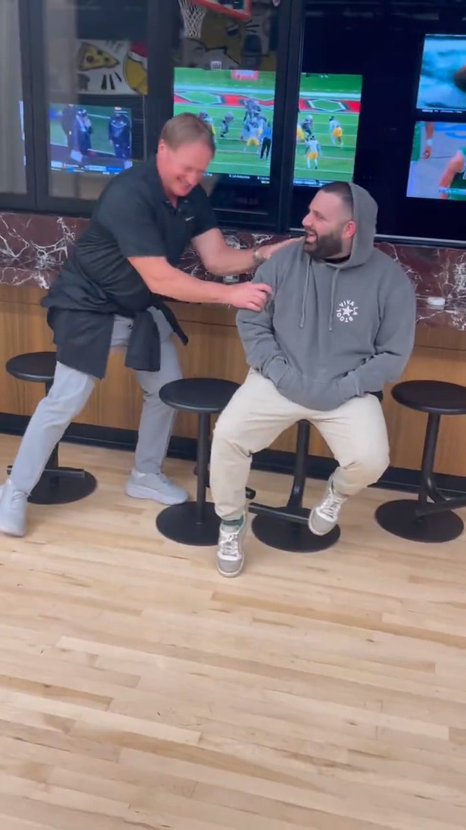 We had one of the quickest “welcome to Barstool” moments for . when Jersey Jerry sniffed out his cologne 5 minutes after he walked through the door