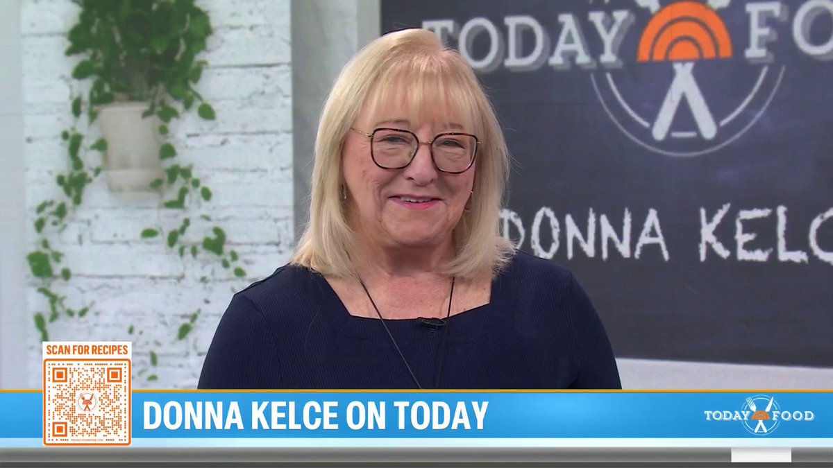 Donna Kelce joins TODAY with her go-to Thanksgiving recipe, now known as Mama Kelce's Dinner Rolls!
