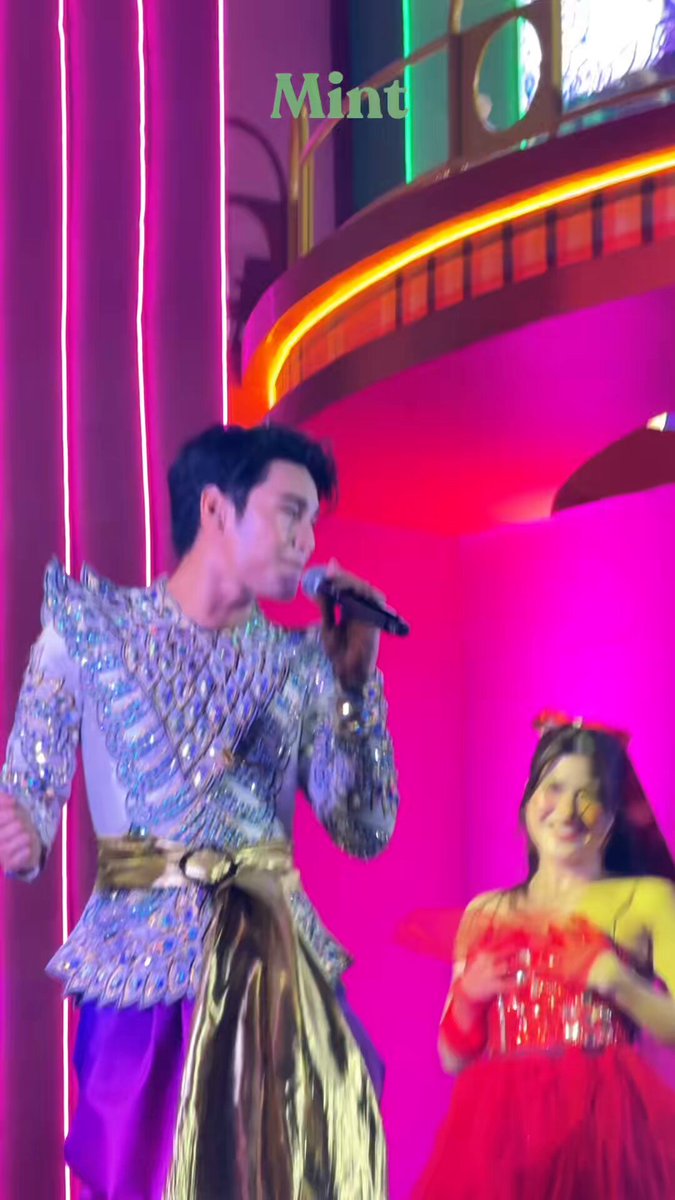 ไม่เต้นไหวเหรอ! #MintReports เก็บโชว์สุกพิเศษของหนุ่ม #อาโปณัฐวิญญ์ ภายในงาน ‘THE POWER OF FUNTASTIC CELEBRATION 2025 ฉลองทุกความสุข สนุกไม่รู้จบ เป็นไปได้' ณ คิง เพาเวอร์ รางน้ำ ที่จัดขึ้นในวันนี้มาให้ชมกัน 💚 #KingPowerFuntasticxAPO #ApoNattawin #KingPowerFuntastic #เปิดวาร์ปความสนุกที่คิงเพาเวอร์ #MintMagTH