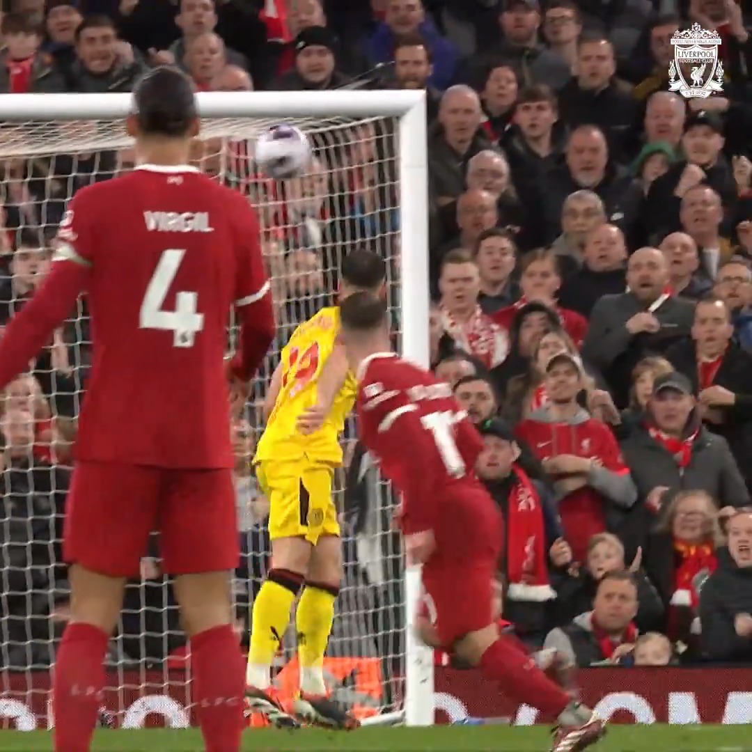 Kevin De Bruyne would tear his ACL if he tried to score a goal like this