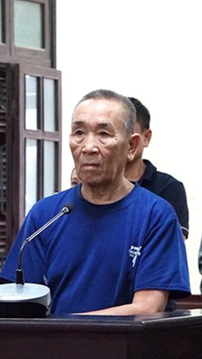 Ông Nguyễn Văn Nhơn hôm 13/11 đã bị Toà án Nhân dân tỉnh Quảng Bình tuyên phạt 30 tháng tù giam với cáo buộc tội lợi dụng các quyền tự do dân chủ xâm phạm lợi ích của Nhà nước, quyền và lợi ích hợp pháp của tổ chức, cá nhân.