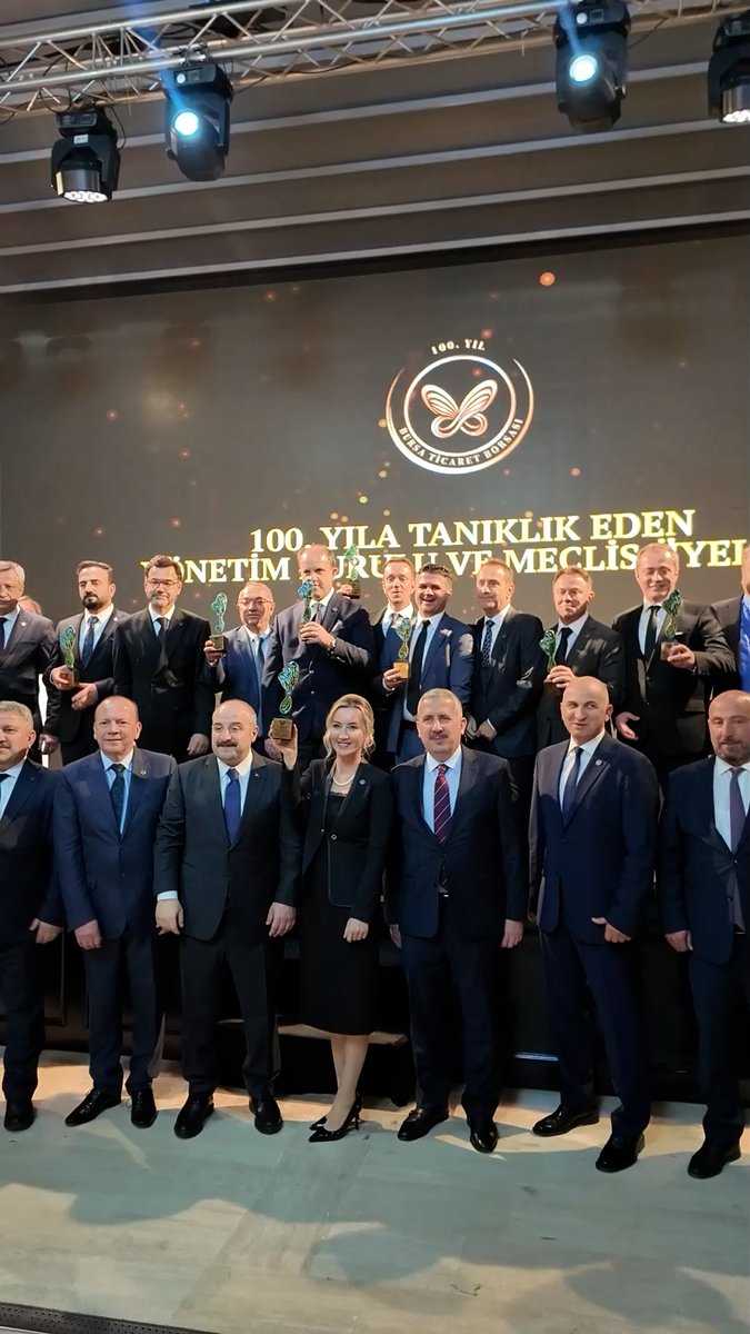 Bursa Ticaret Borsası bir asırlık köklü tarihiyle; Bursa’nın ve ülkemizin ticaret hayatı için büyük değer üretmeye devam ediyor.