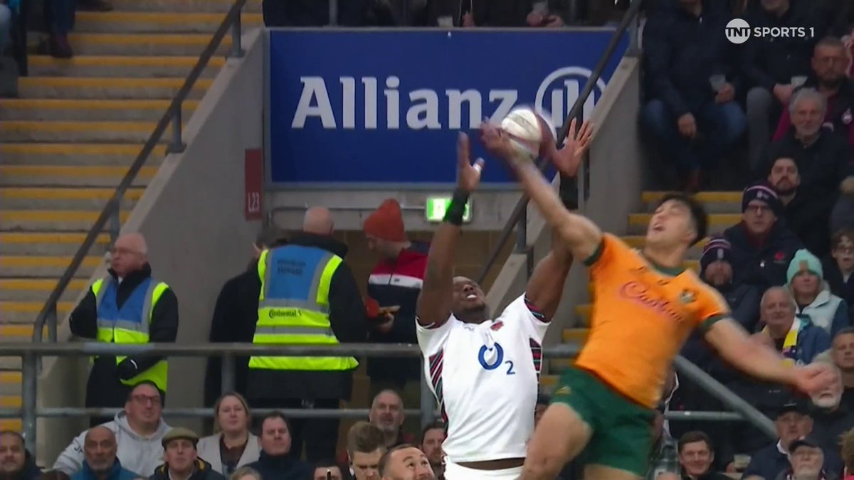 "He shouldn't be allowed to wear boots, because he's that good he should have a disadvantage put against him." An interesting take from Joe Marler on Joseph Sua'ali'i 🥾