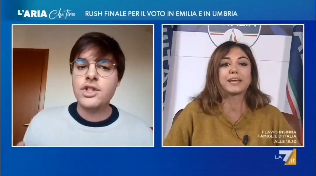 "Come fa a parlare di poveri con una condanna per 25 mila euro spesi in swarowski?" #lariachetira