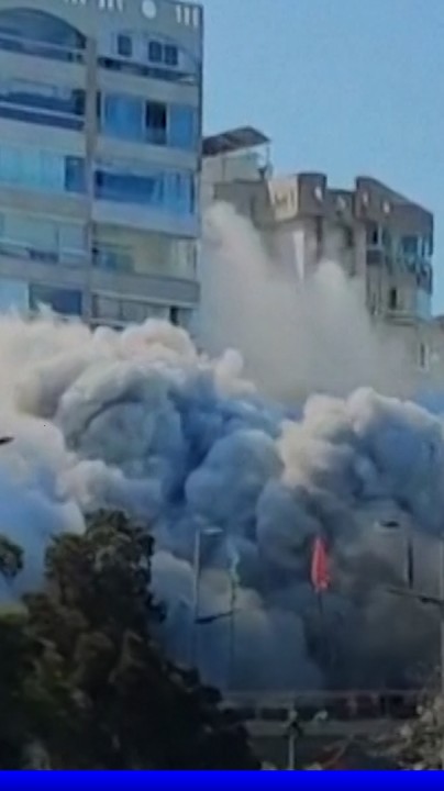 L'image impressionnante d'une frappe israélienne sur un bâtiment au sud de Beyrouth