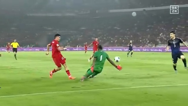 / これぞ守護神 \ カウンターは要注意⚠️ #鈴木彩艶 ファインセーブでピンチを凌ぐ 🏆AFCアジア最終予選 🆚インドネシア×日本 📅11/15(金)19:30~配信(21:00KO) 📺#DAZN 今すぐ無料視聴 (登録不要) 無料視聴はこちら⏩ #代表みようぜ #サッカー日本代表