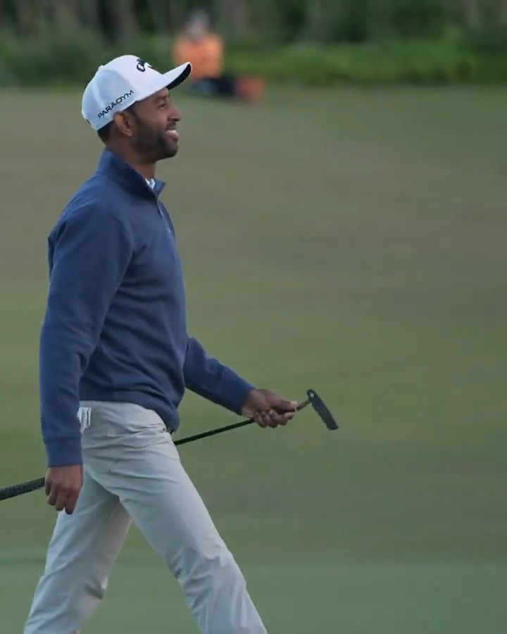 39-year-old Bermuda native Camiko Smith was on the bag for George Bryan at last year's Butterfield Bermuda Championship. This year, playing with @WesleyBryanGolf and @BryanBrosGolf, he finished birdie-birdie on the course he grew up on to finish Round 1 at 2-under.