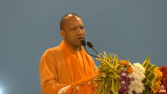 तीनों लोकों में न्यारी हमारी काशी है...