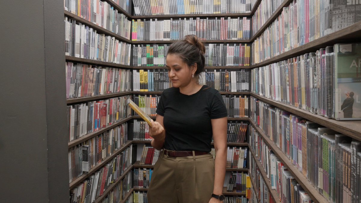 ✨ Payal Kapadia’s Closet Picks! ✨ The writer and director of ALL WE IMAGINE AS LIGHT shares why SANS SOLEIL and ARABIAN NIGHTS are gifts that keep on giving, talks about Aki Kaurismäki’s “funny and audacious” Leningrad Cowboys films, and praises Louis Malle’s PHANTOM INDIA as a must-watch for everyone. ✨ ALL WE IMAGINE AS LIGHT is now playing in theaters c/o Janus Films and Sideshow.