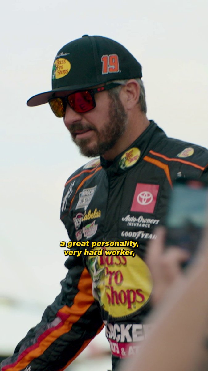 An idol and someone who always did it his way. Martin Truex Jr.'s fellow drivers share their thoughts on driver No. 19.