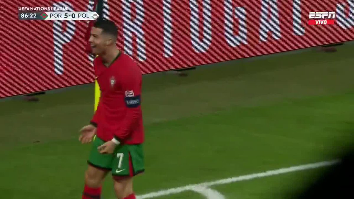 🇵🇹 La CHILENA de Cristiano Ronaldo para el ¡5-0! de Portugal en Nations League vs Polonia.