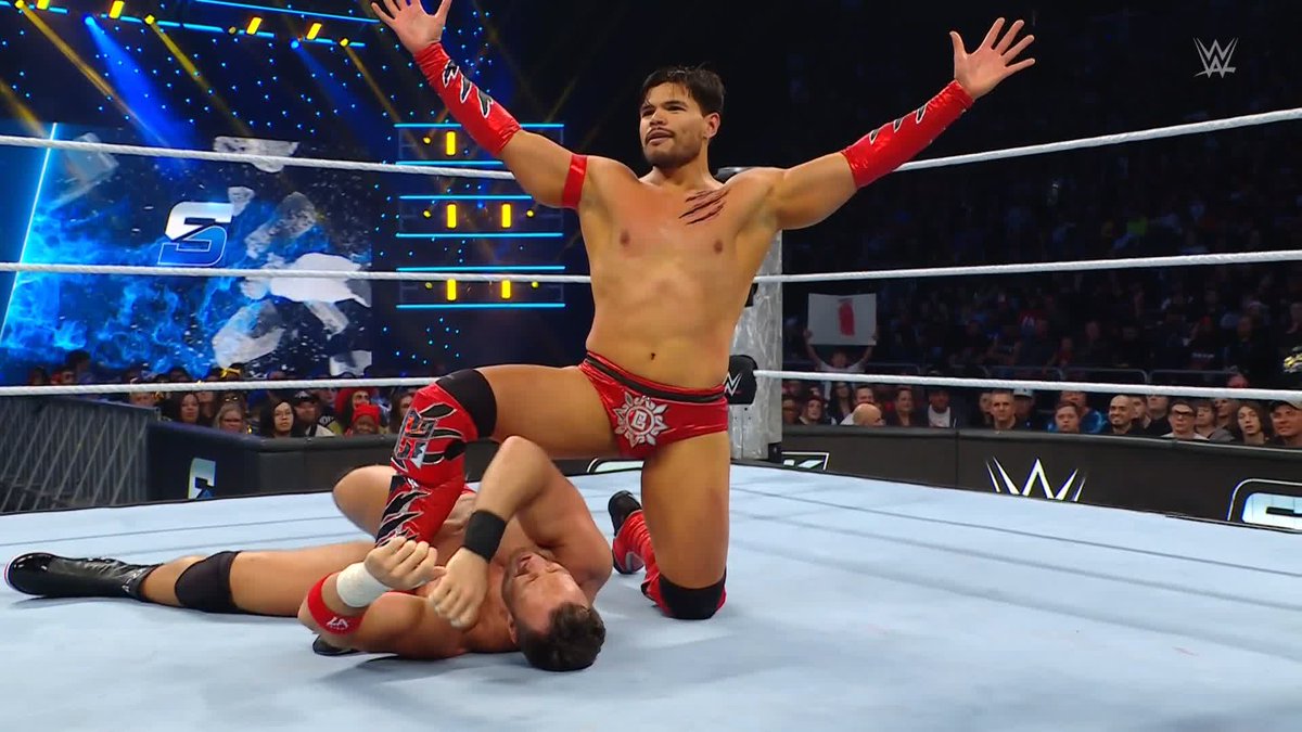 .Humberto Carrillo is not playing around tonight! #SmackDown