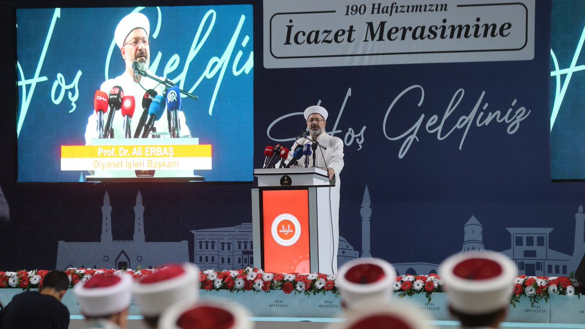 "Bugün Kudüs’te siyonist Hristiyanlar ve siyonist Yahudilerin iş birliği içinde soykırım yapılıyor, kan akıyor, katliamlar yapılıyor. Ey Müslümanlar! neredesiniz? Bu soykırıma Selahattin Eyyubi ve onun ordusundaki Müslümanlar gibi ne zaman son vereceksiniz." İcazet alan 190 hafızımız için Sivas İl Müftülüğümüzce düzenlenen “Hafızlık İcazet Merasimi”ne katıldık.