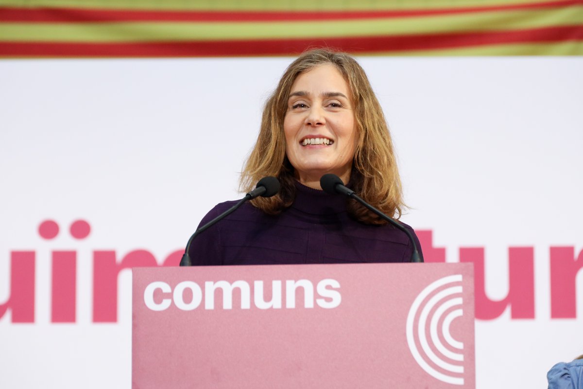 No volem un país on la dreta marque el pas, volem unes esquerres que col·laboren i treballen plegades per resoldre els problemes de la gent comuna. Ha arribat el moment de parlar clar a PSC, ERC i la CUP: prou de fer polítiques de dretes, prou d'arribar a pactes amb la dreta.
