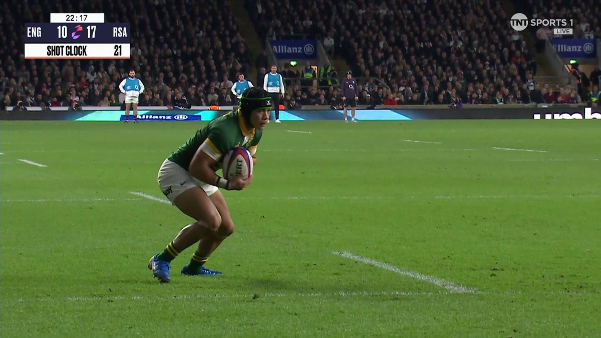 Cheslin Kolbe man. What a step, what a kick from Manie Libbok. 🤩 #ENGvRSA