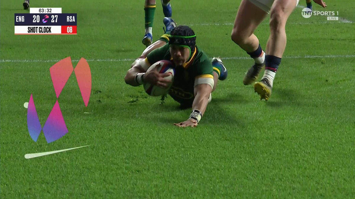 🤩 You just can't keep him out of the game! 👏 Superstar Cheslin Kolbe works his magic against England once more. The Springboks are now 9️⃣ points ahead! #AutumnNationsSeries