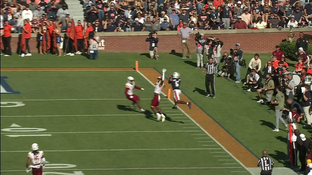 WHAT AN ADJUSTMENT TO MAKE THE CATCH AND TD 😯