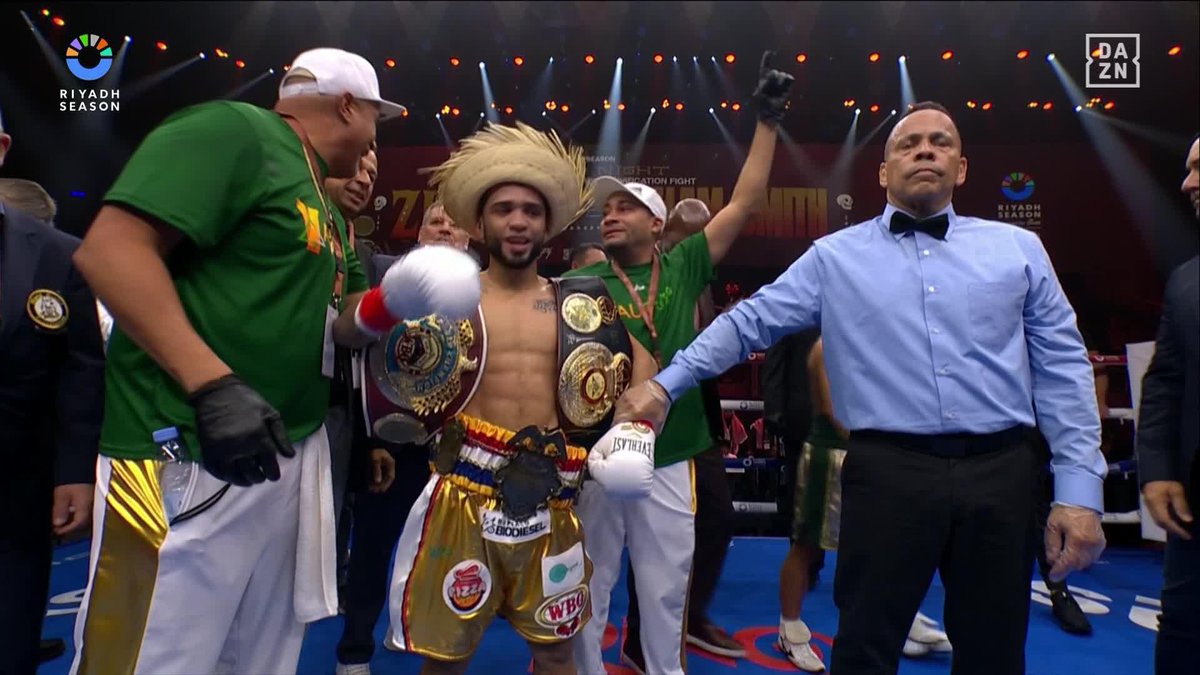 ¡¡¡ARRIBA PUERTO RICO!!! 🇵🇷 The new Unified WBO, WBA and Ring Magazine Mini Flyweight Champion, Oscar Collazo 🙌 #RiyadhSeason | #LatinoNight | LIVE and FREE on DAZN | TURKI ALALSHIKH