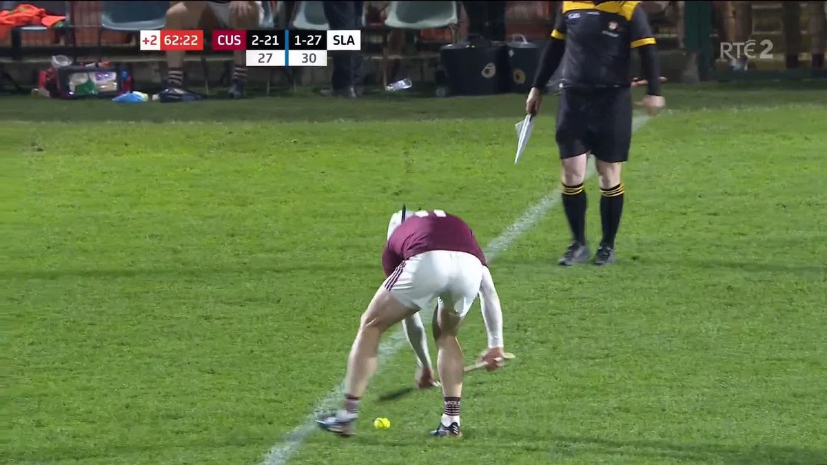 Neil McManus scores the hurling version of a Hail Mary to force extra time in the absolutely bonkers Cushendall-Slaughtneil game in Armagh! 🤯