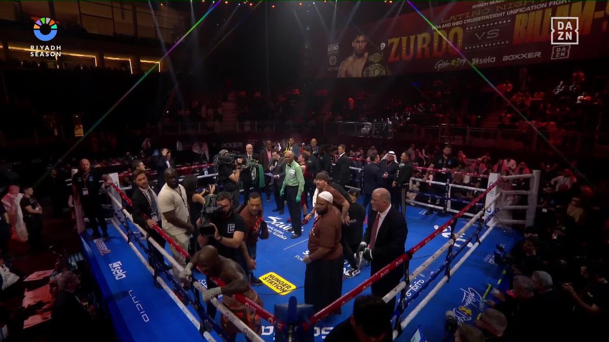 William Zepeda defeats Tevin Farmer via split decision 🇲🇽 #RiyadhSeason | #LatinoNight | LIVE and FREE on DAZN | TURKI ALALSHIKH
