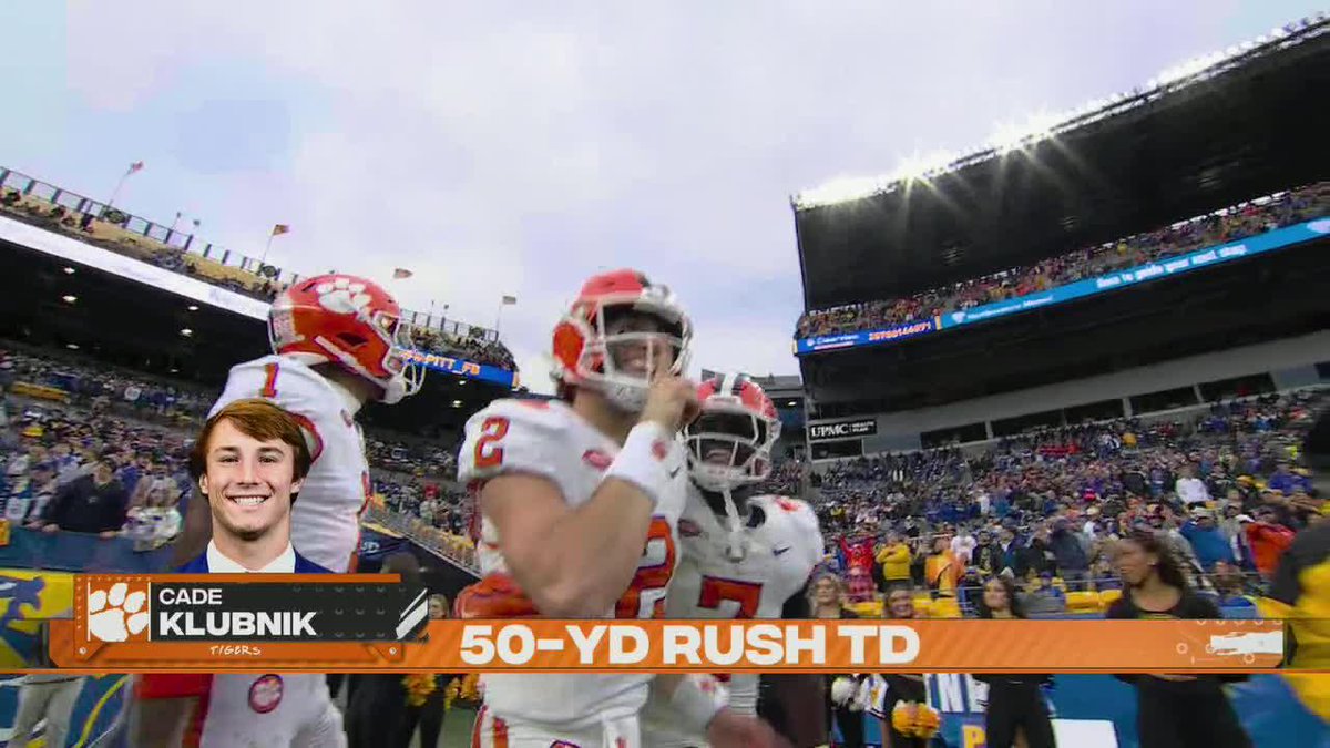 CADE KLUBNIK WAS DETERMINED TO FIND THE END ZONE 😤