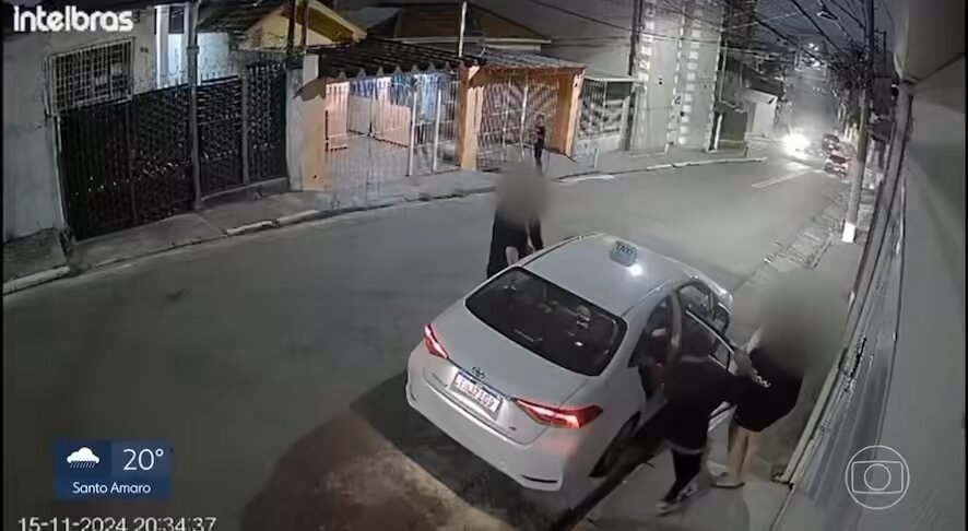 🚨BRASIL: Mulher solta pitbull atrás de bandidos para tentar impedir assalto em SP.