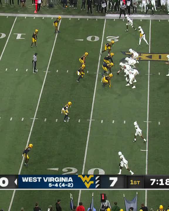 What do they say about the thread and the needle? Robertson finds Washington to tie it right back up. #Big12FB | 📺 ESPN2
