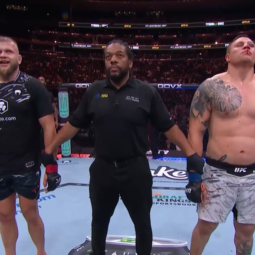 On the doctor's advice, Herb Dean has called a stop to this contest. Marcin Tybura takes home the TKO victory! #UFC309