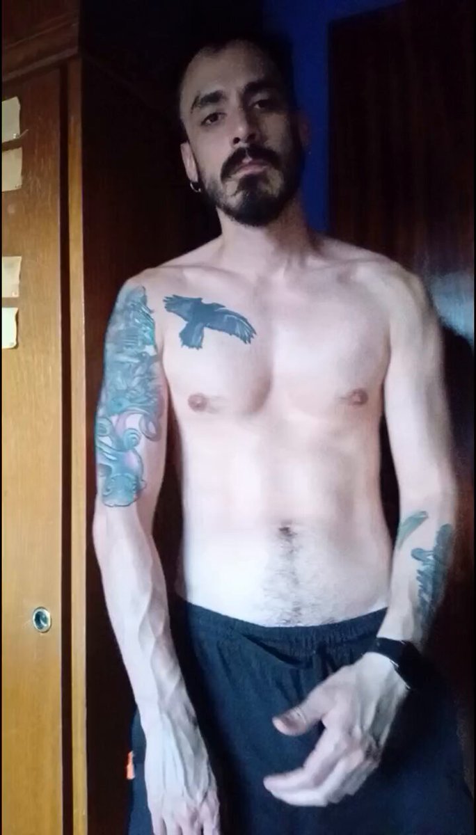 Lo que mas me gusta del calor todo está más suelto 😏🍆😈