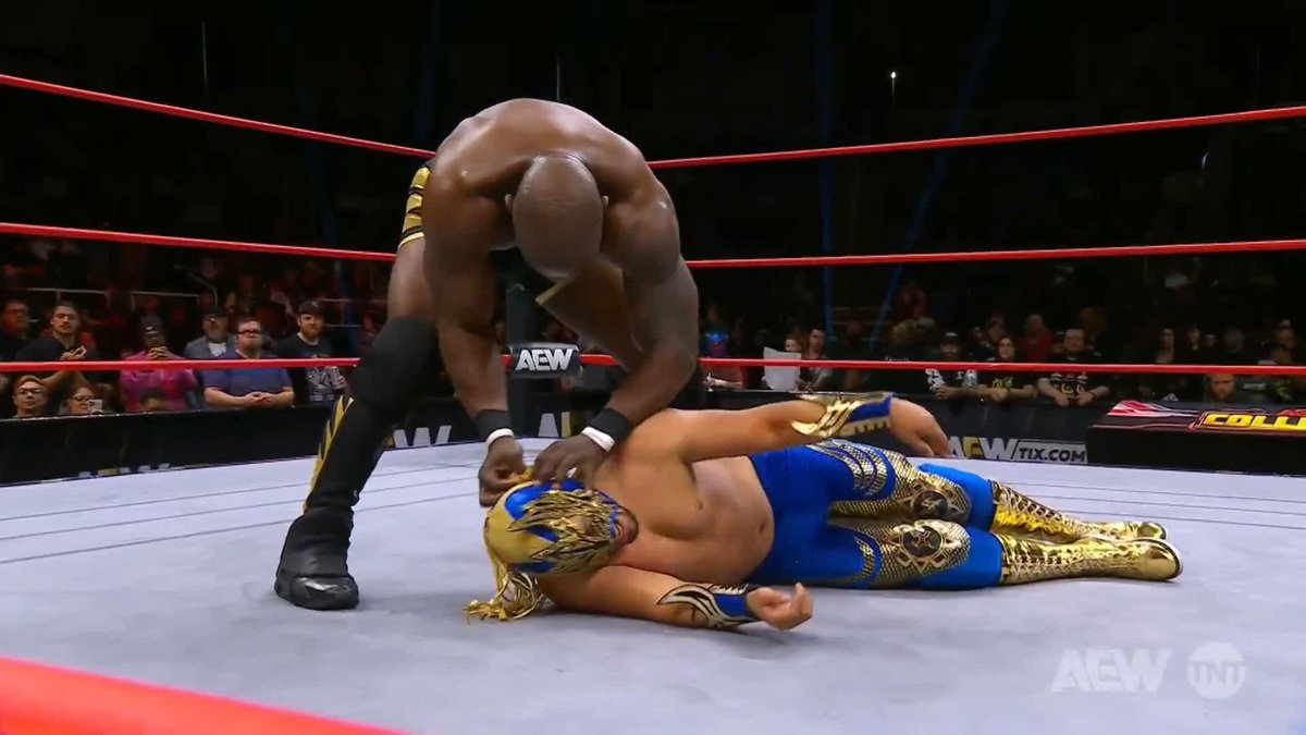 The Hype Man Alex Abrahantes found out why you don't mess with The Hurt Syndicate. Watch #AEWCollision on TNT! Shelton J. Benjamin | Komandercr_luchador | Alex Abrahantes | MVP
