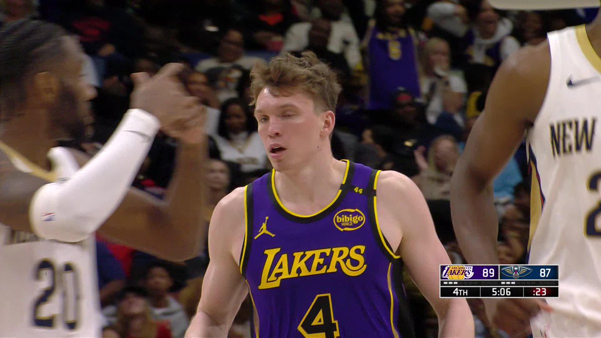 Dalton Knecht with a STATEMENT on that dunk 😤