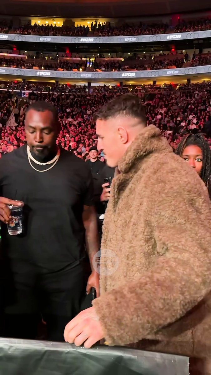 No interaction between Tom Aspinall and Jon Jones’ brothers, Chandler and Arthur Jones 👀 #UFC309