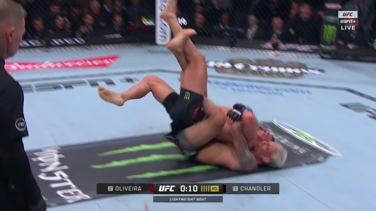 WHAT A WAY TO THE END FIGHT FOR MICHAEL CHANDLER AND CHARLES OLIVEIRA ๐ #UFC309