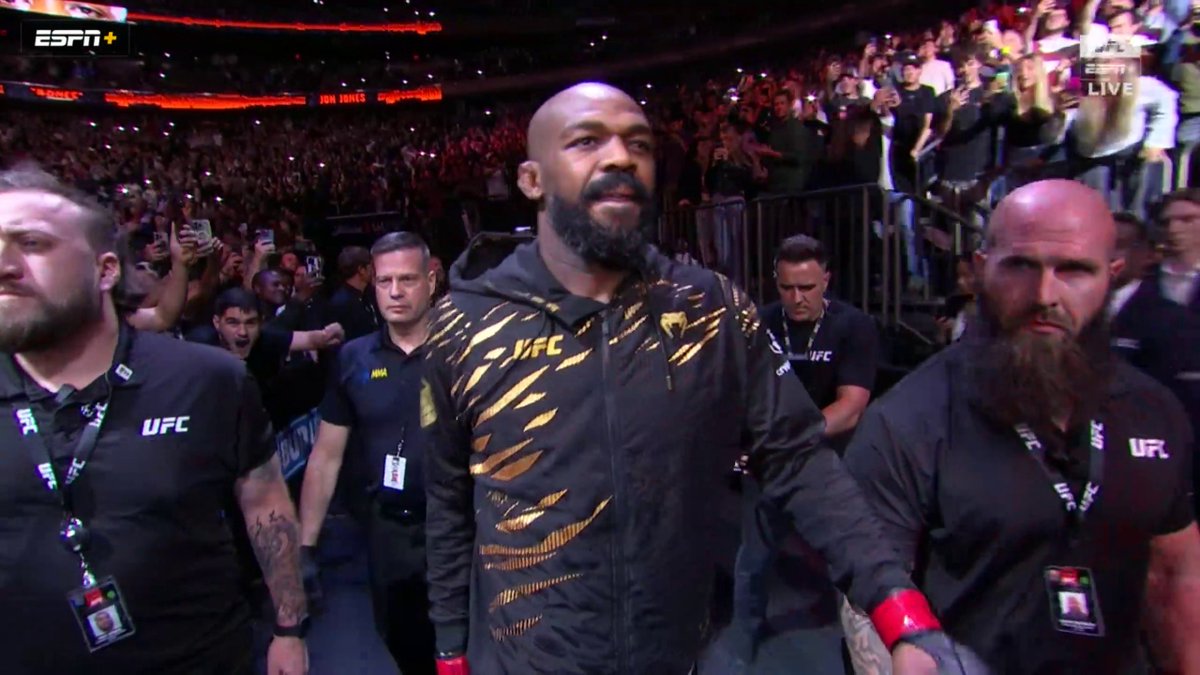 JON JONES' WALKOUT FOR #UFC309 🔥