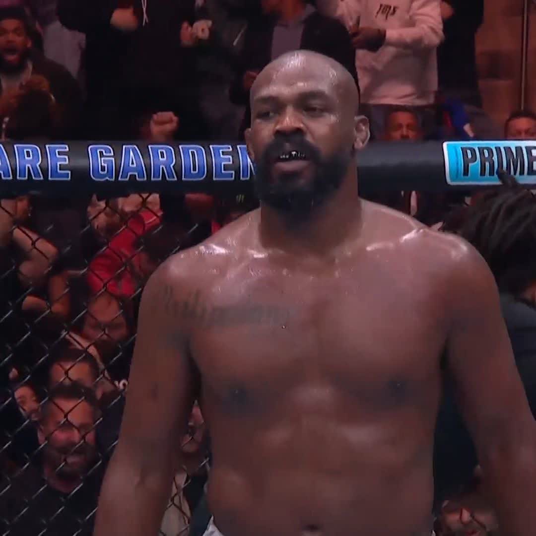 BREAKING: UFC Champion Jon Jones does the ‘Trump dance’ after his win.