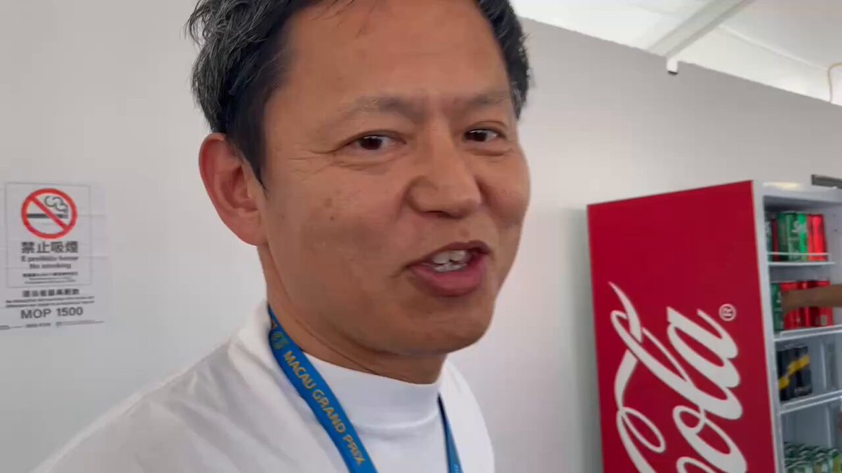舘会長命令で 社長の谷本がマカオGPのホスピタリティ ルームを散歩しました。 舘さんぽに変えて谷さんぽinマカオです🚶‍♀️ #舘さんぽ #谷さんぽ #FIAFRWorldCup #MacauGP #formularegional #TOMSRacing #マカオグランプリ #マカオGP #トムス #TOYOTAGAZOORacing #TGRDC Bobby@BigBossFX【公式】 MAX ORIDO Maaya Orido #bigboss #ccm.hk #CCMHongKong #bxone #長瀬治療院 #alpharexusa