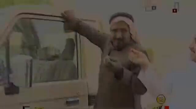 لا انقفل باب من الرزق حراسه وقوف فتحت بيبان الارزاق من كل اتجاه بيت فيه الظن الطيب بالله والايقان ان الرزق عند رب العالمين ايها المسلم طبق هذا البيت على حياتك كلها وستصبح سعيد