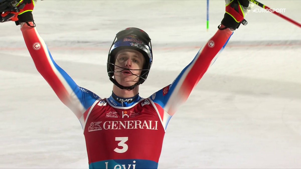 🇫🇷😍 𝐌𝐀𝐆𝐍𝐈𝐅𝐈𝐐𝐔𝐄 Clément Noël ! Le Français remporte haut la main le slalom de Levi, avec 8 dixièmes d'avance sur Henrik Kristoffersen, Steven Amiez est 6e #ChaletClub