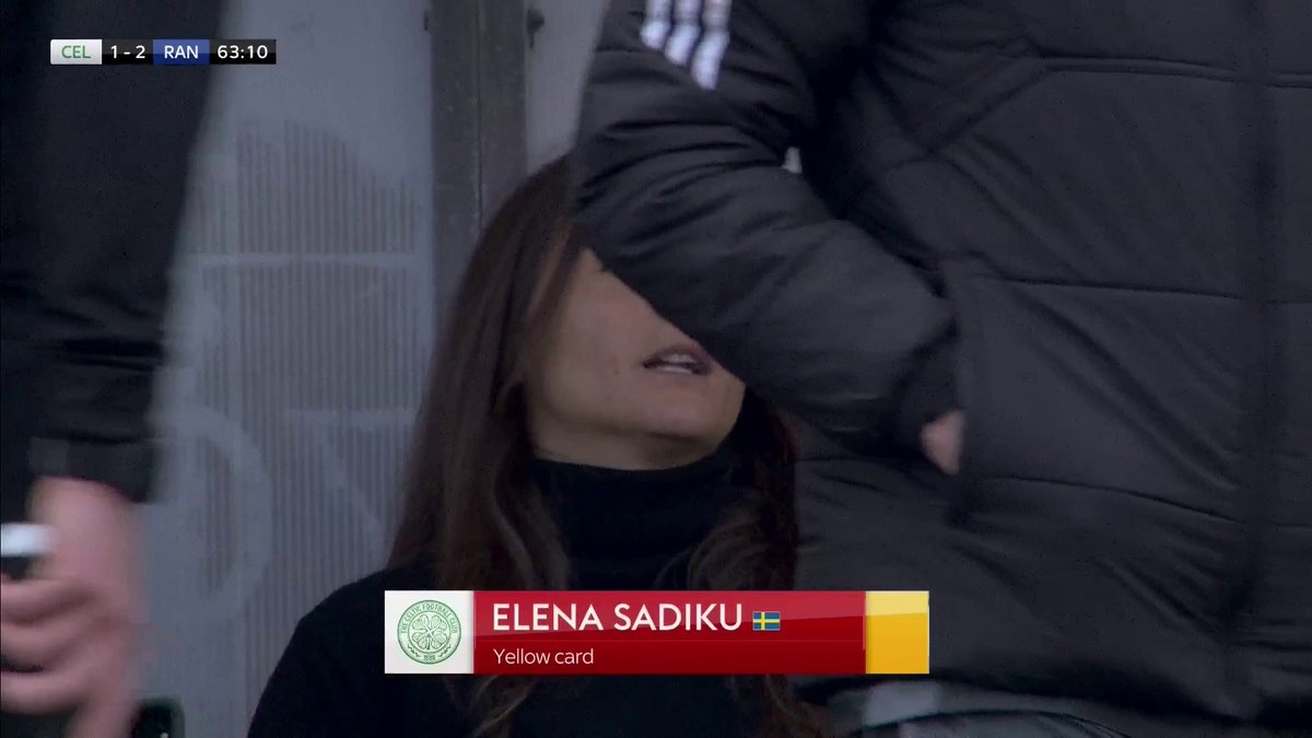 What drama! 🤯 Just before their equaliser, Celtic head coach Elena Sadiku was SENT OFF for sarcastically applauding the referee 🟥