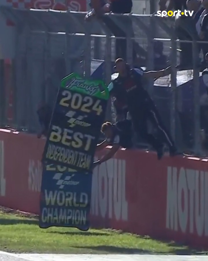 Abram alas para o novo campeão, Jorge Martín 👑 #sporttvportugal #MotoGPnasporttv #MotoGP #SolidarityGP #Nizoral