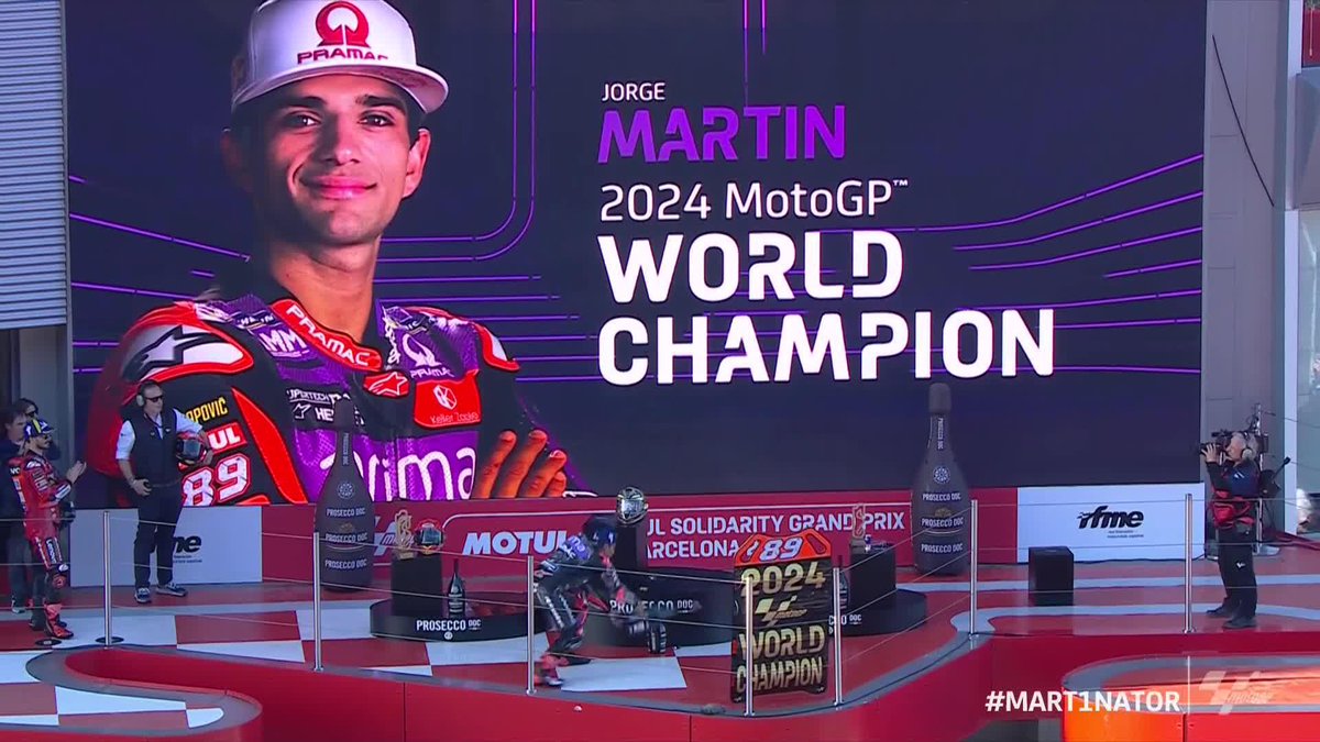 A broken bottle can just delay Jorge Martín Almoguera's celebrations by a few seconds! 😅🍾 #MART1NATOR 🦾