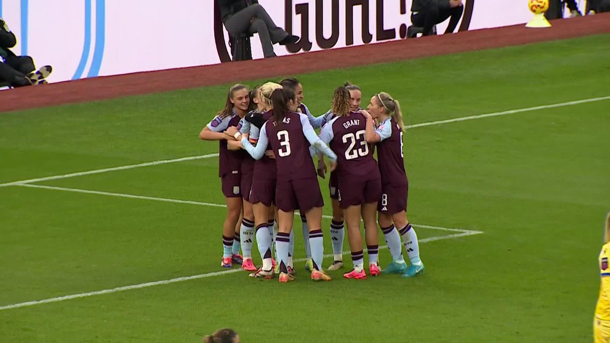 That Kirsty Hanson and Rachel Daly MBE link up 😮💨 #BarclaysWSL Aston Villa Women