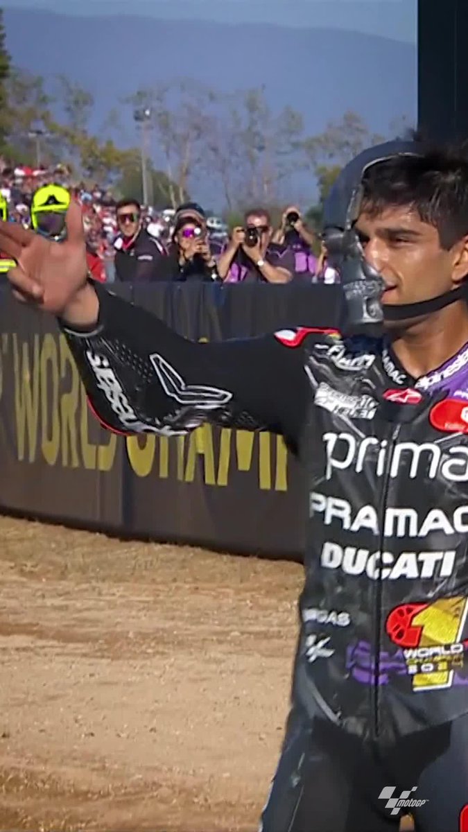 #MotoGP has a new number 1 so it was time to say “Hasta la vista” to the "89" in style! 🦾💥🔥 Jorge Martín Almoguera has celebrated his first title in a spectacular way! 🏆💯 #MART1NATOR🦾