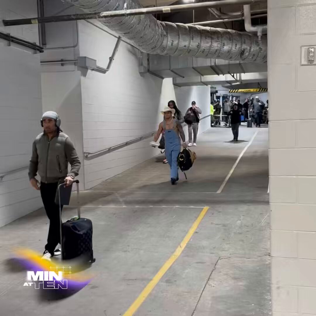 Dressed for the occasion. IVAN PACE JR 🤠 #Skol
