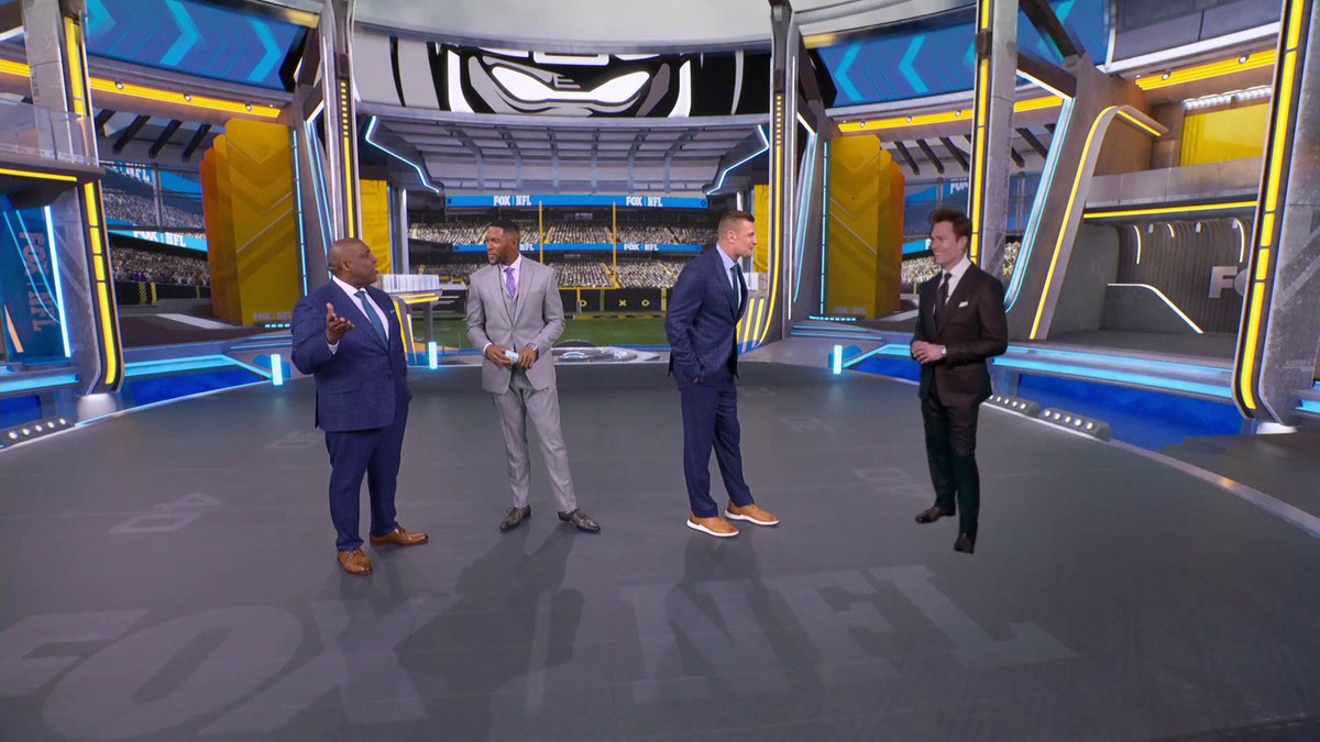 "I would love to see Caleb make some minor improvements. Get rid of the ball a little quicker." Tom Brady joins us in studio to preview #Packers at #Bears and more ⬇️