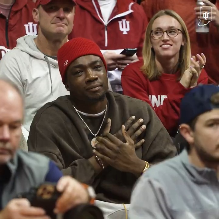 Family forever. A warm welcome home yesterday for KW7 &amp; Thomas Bryant! 🥹
