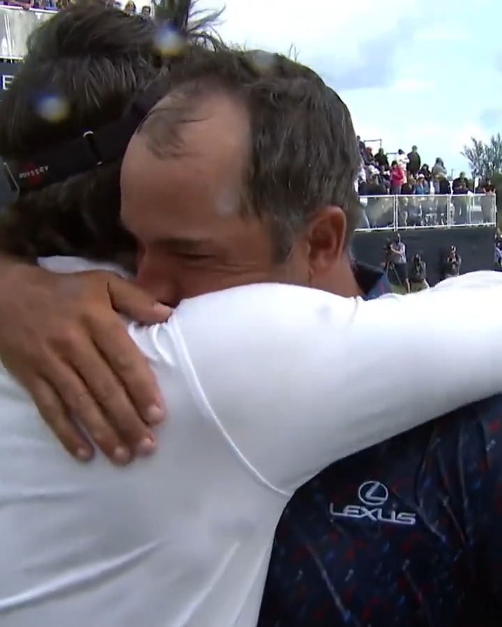 Puerto Rican, Rafa Campos welcomes his first child on Monday and wins his first ever PGA Tour event on Sunday to book a spot at the 2025 Masters. What an incredible story! 🙌🇵🇷