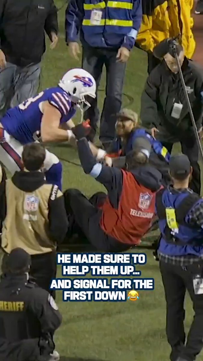 Wait for the angle from the camera Buffalo Bills | Dawson Knox | NFL on CBS 🏈