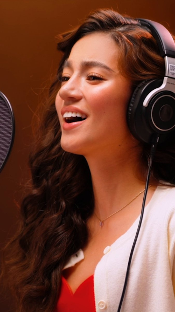 She’s about to make waves. 🌊🌊🌊 Check out this sneak peek of “Anong Daratnan” performed by Belle Mariano for Disney’s #Moana2PH. In cinemas November 27. Get tickets here: